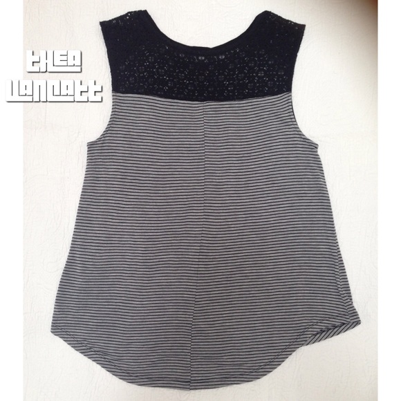 Black Lace And Sassy Stripes Sleeveless Flowy Top! - Picture 5 of 5